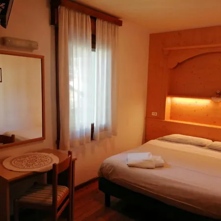 Hotel Edelweiss 3*