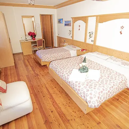 Hotell Edelweiss 3*