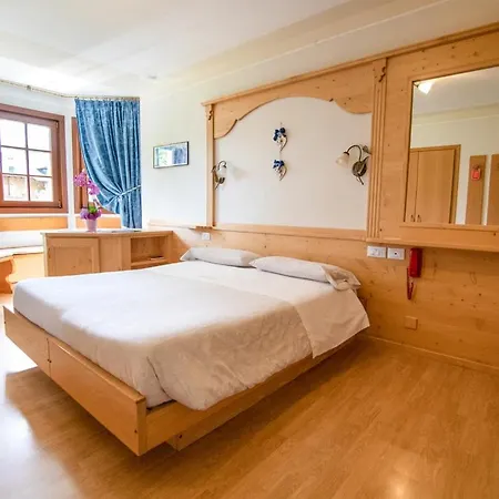 Hotel Edelweiss