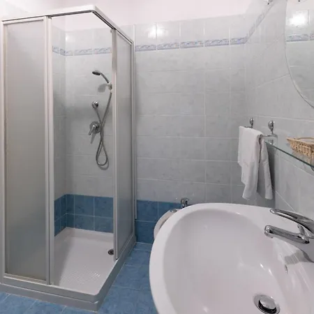 Edelweiss Hotel 3*