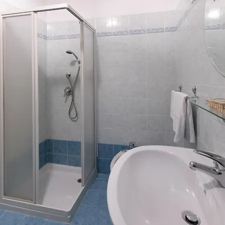 Edelweiss Hotell 3*