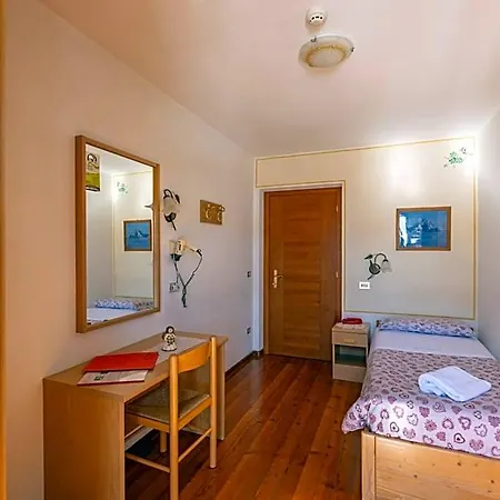 Hotel Edelweiss 3*
